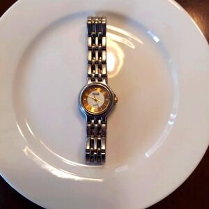 BIJOUX TERNER QUARTZ LADIES WATCH VINTAGE EUC - JUST NEEDS BATTERY